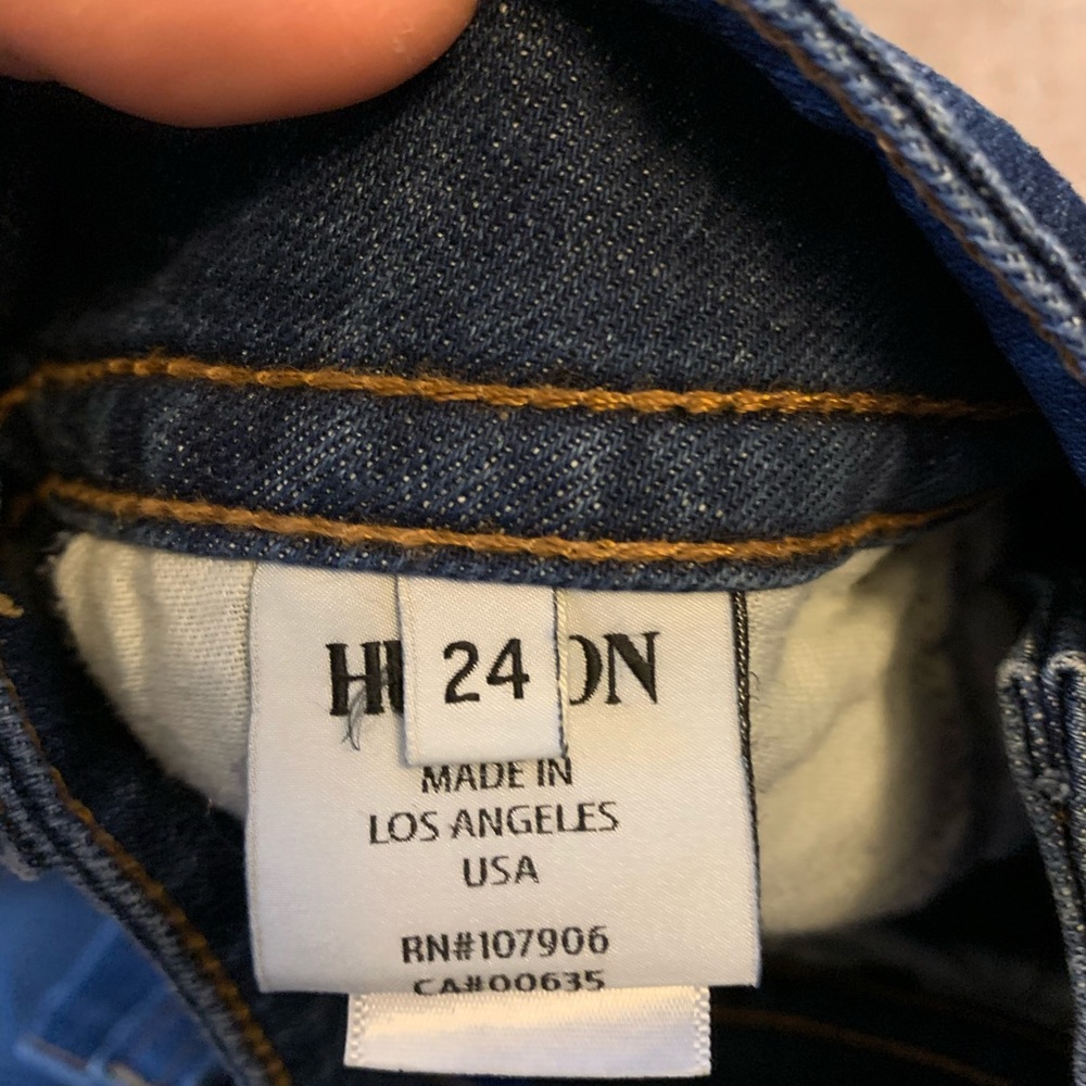 HUDSON jeans - SIZE 24/30inseam - Picture 2 of 5